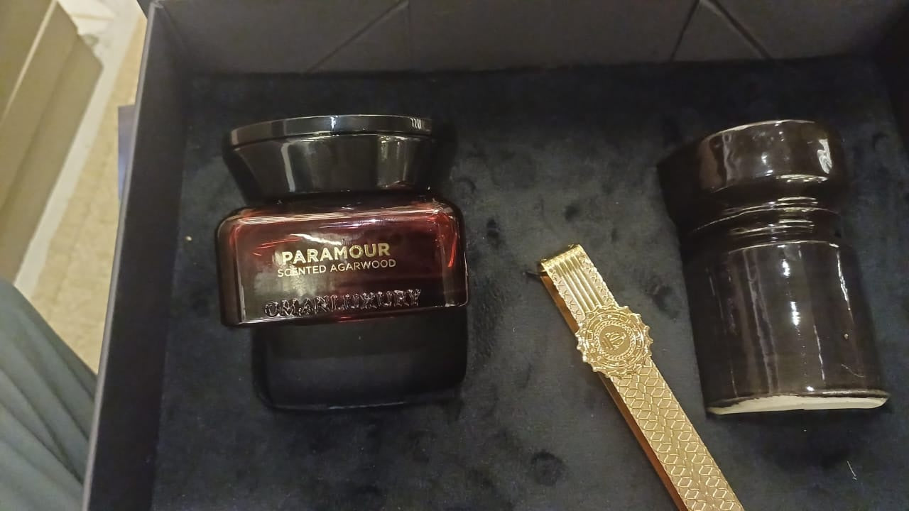 Oman luxury Paramour Scented Agarwood دخون